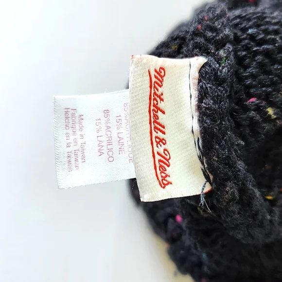 Mitchell & Ness Raptors Touque - Picture 3 of 4